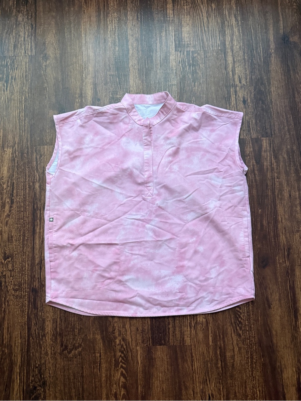 FIGS Women’s Marbled Rose Pink Rafaela Oversized Scrub Top - Size M Nursecore
